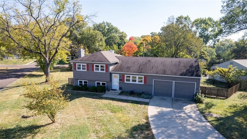 Property Photo:  10201 Dearborn Drive  KS 66207 