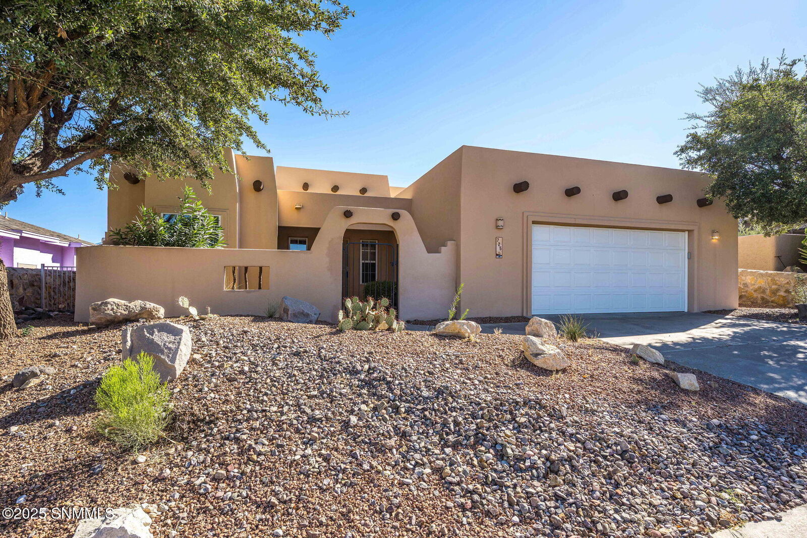 Property Photo: 725 Canyon Verde NM 88011