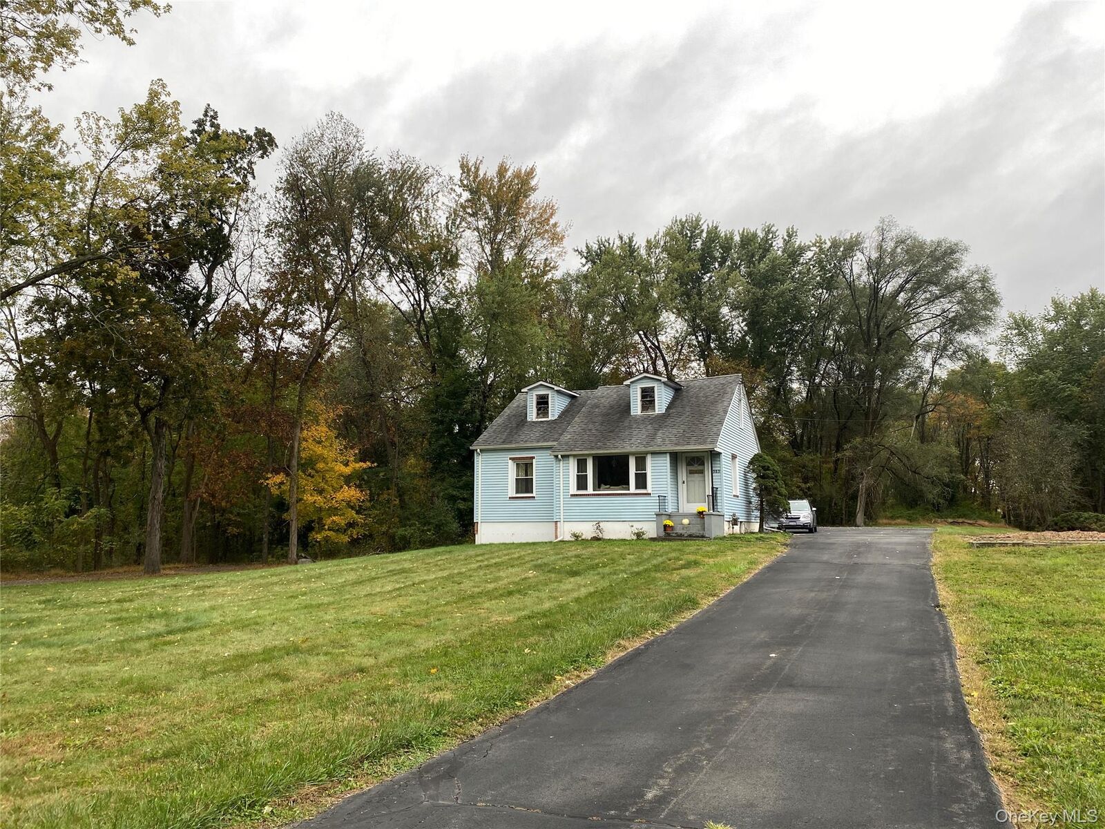 Property Photo: 989 State Route 17K NY 12549