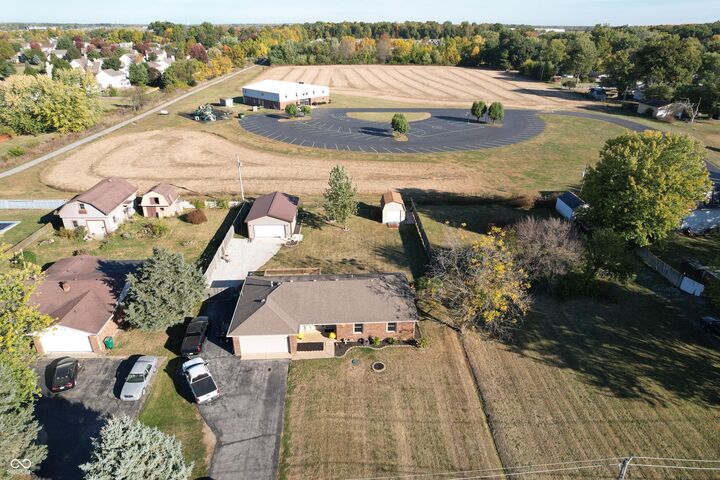 Property Photo: 8802 E County Road 100 N IN 46123
