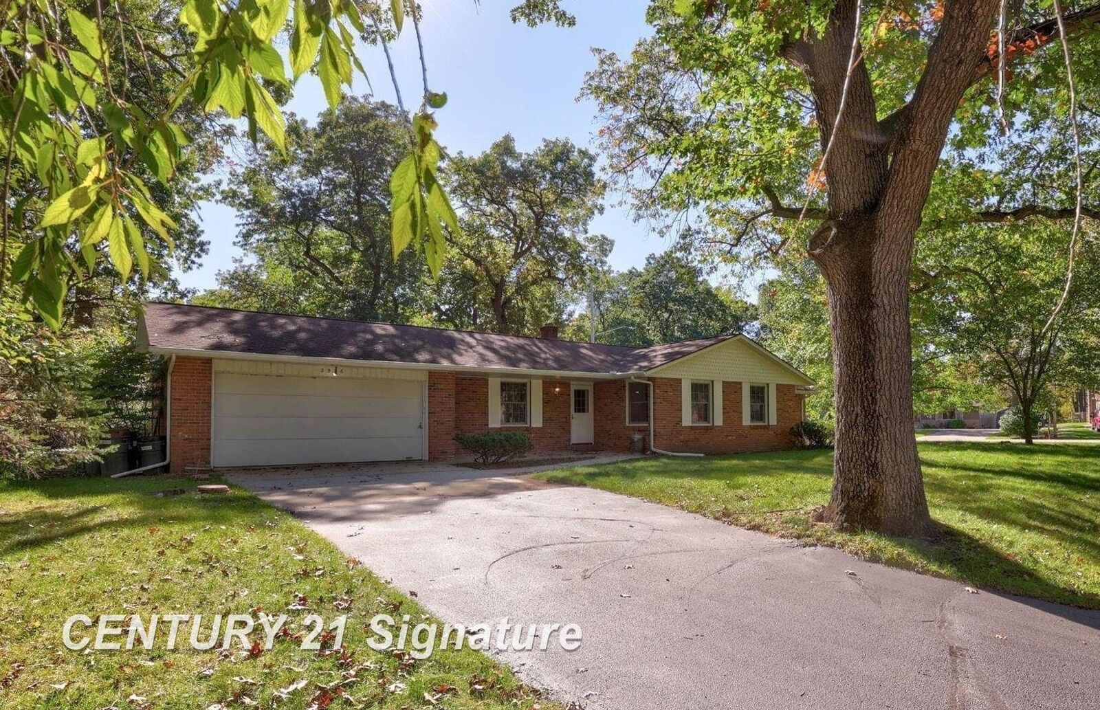 Property Photo: 2976 Lupine Court MI 48706