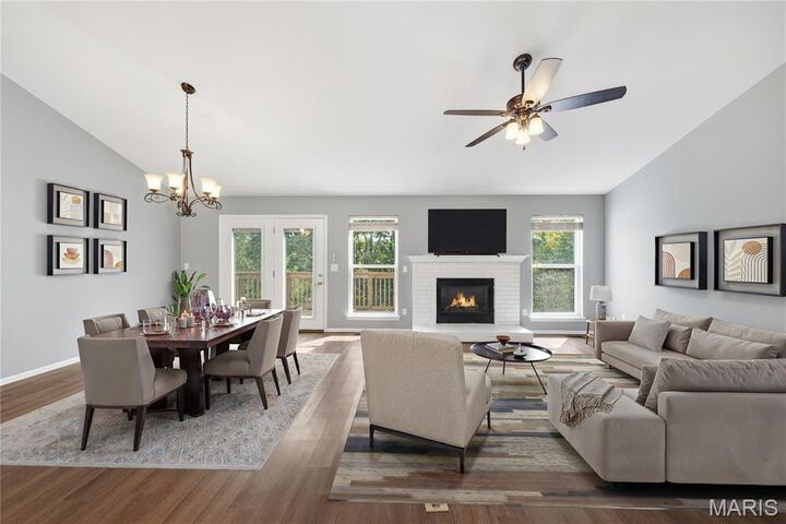 Property Photo: 964 Shire Lane MO 63025