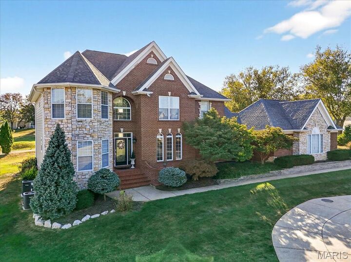 121 Roehampton Lane  Weldon Spring MO 63304 photo