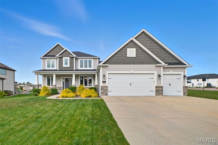 31 Briscoe Glen Court  Lake St Louis MO 63367 photo