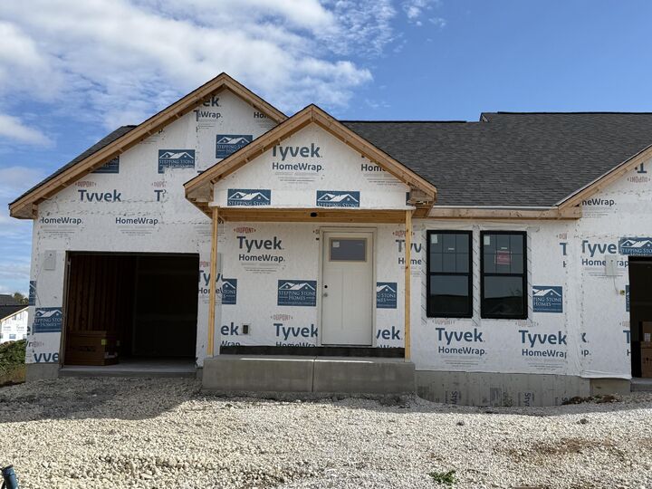 Property Photo: W219n16248 Primrose Ct WI 53037