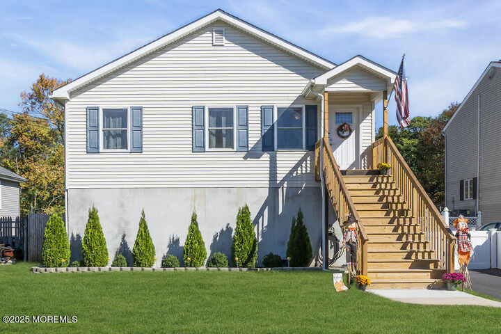 35 Willow Street  Port Monmouth NJ 07758 photo