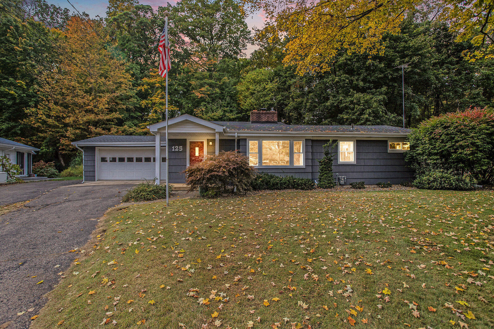 Property Photo:  125 Sunset Boulevard W  MI 49017