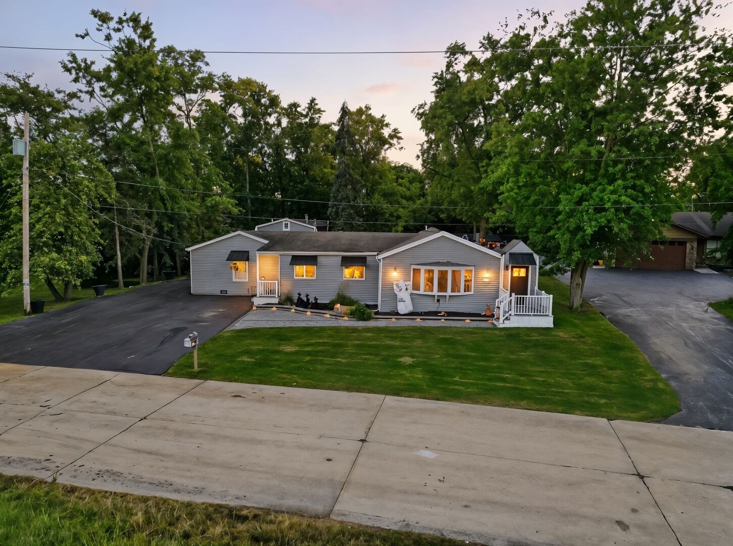 Property Photo:  16938 Cicero Avenue  IL 60477 