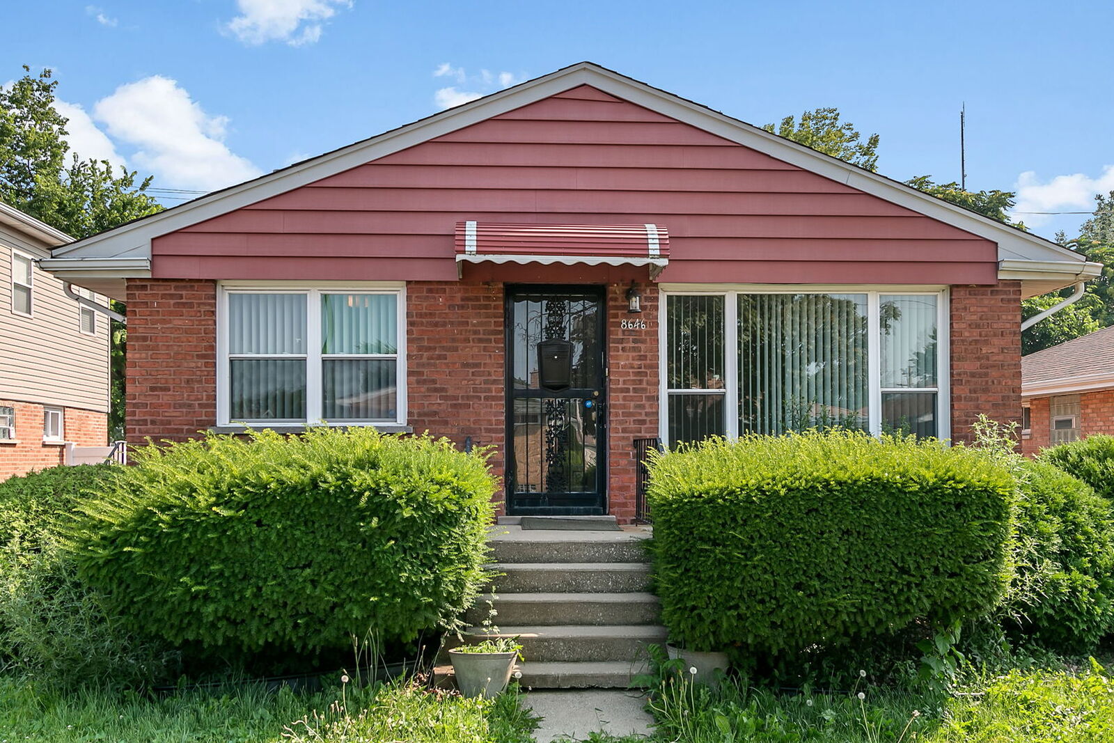Property Photo: 8646 S University Avenue IL 60619