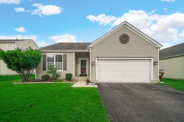 1819 Woodside Drive  Woodstock IL 60098 photo