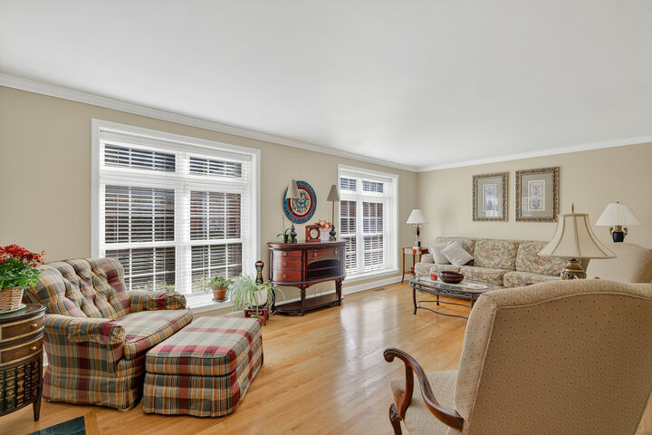 Property Photo: 809 Hibbard Road IL 60091