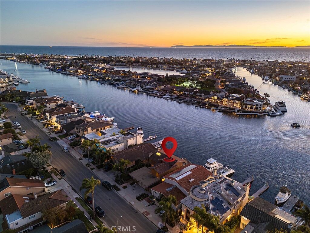 Property Photo: 16611 Carousel Lane CA 92649