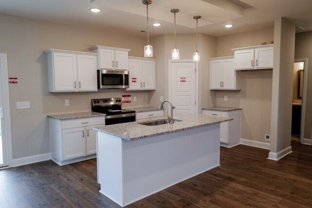 Property Photo:  106 Miller Farm  TN 37043 