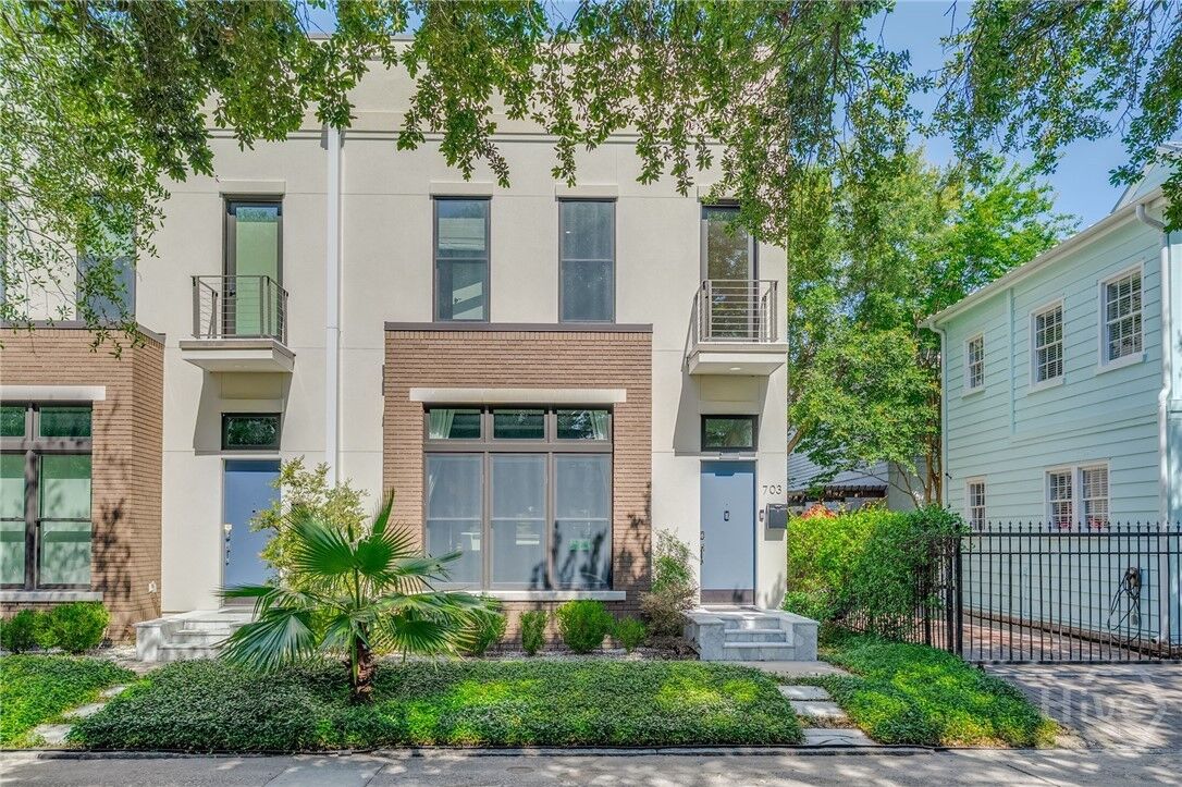 Property Photo: 703 Tattnall Street GA 31401