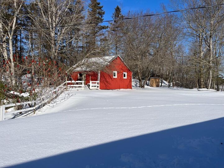 Property Photo:  33 Kirk Road  NS B0N 1C0 