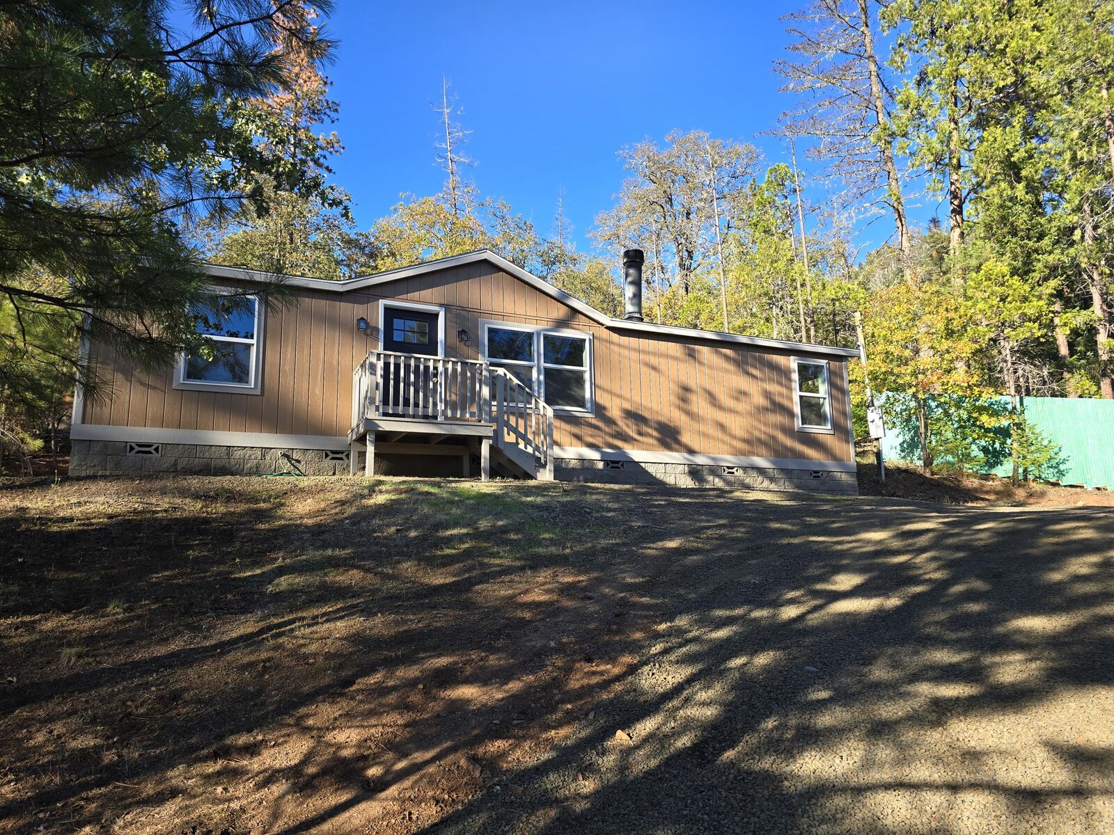 Property Photo: 625 Evergreen Drive OR 97536