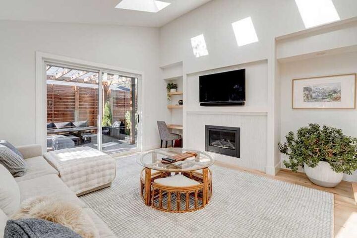 Property Photo: 128 Oakside Bay SW AB T2V 4P2