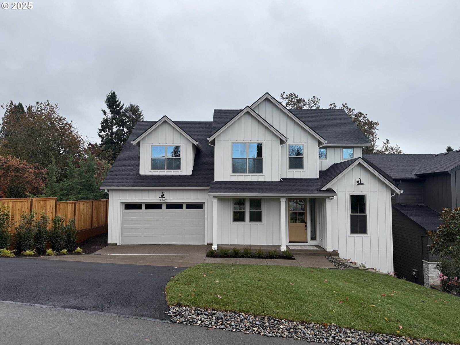 Property Photo:  4147 Cornwall St  OR 97068 