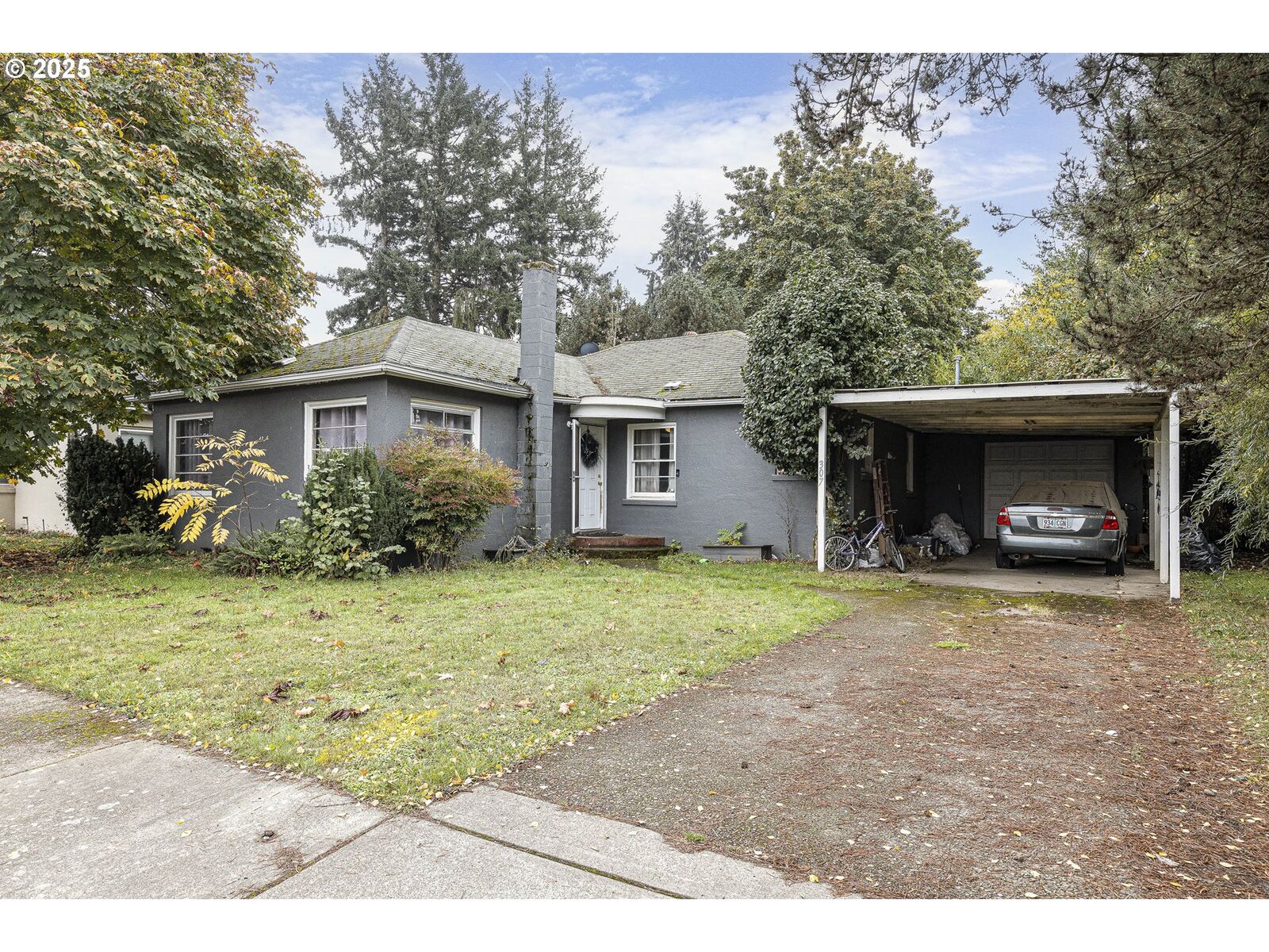 Property Photo: 307 Sherman St OR 97101