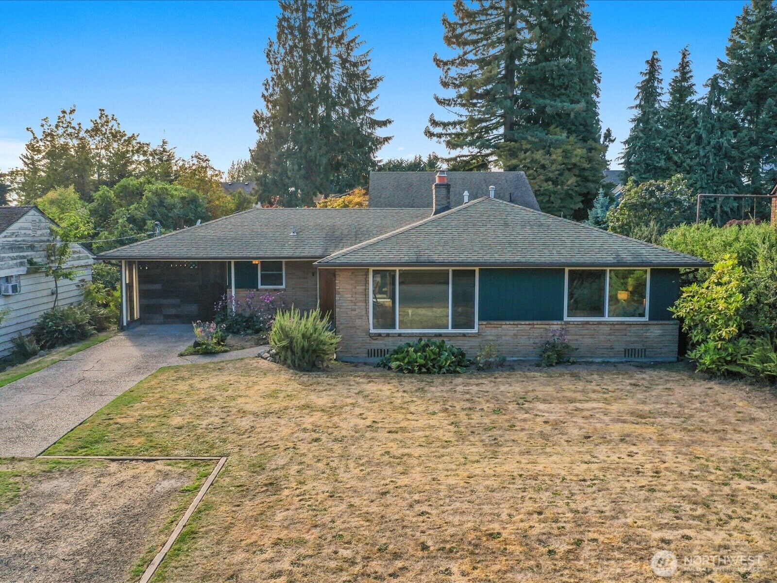 Property Photo:  8745  Evanston Avenue N  WA 98103 