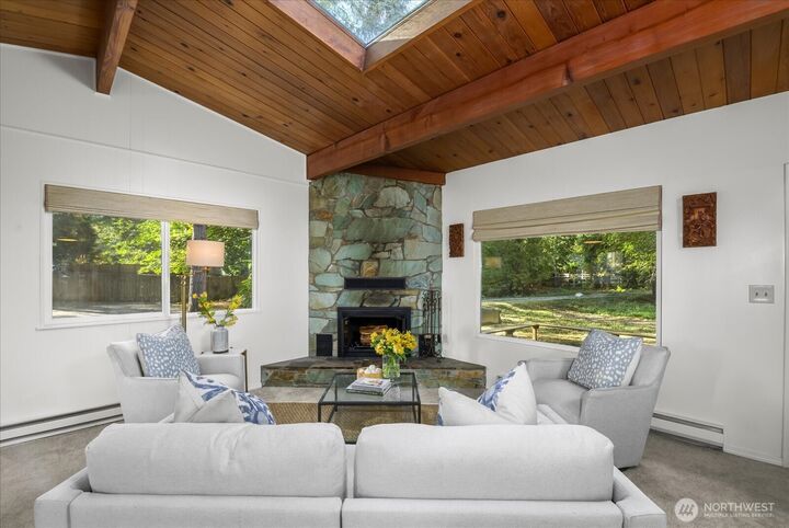 Property Photo:  1910  220th Avenue SE  WA 98075 