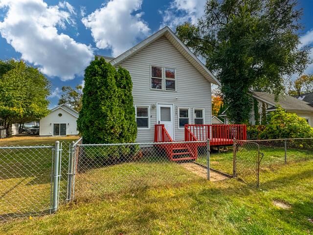 Property Photo: 2329 Fordham Street MI 48320