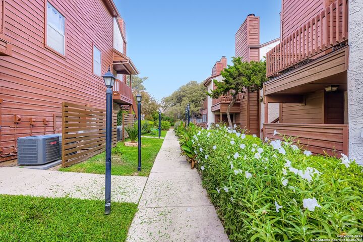 Property Photo: 10527 Perrin Beitel A212 TX 78217