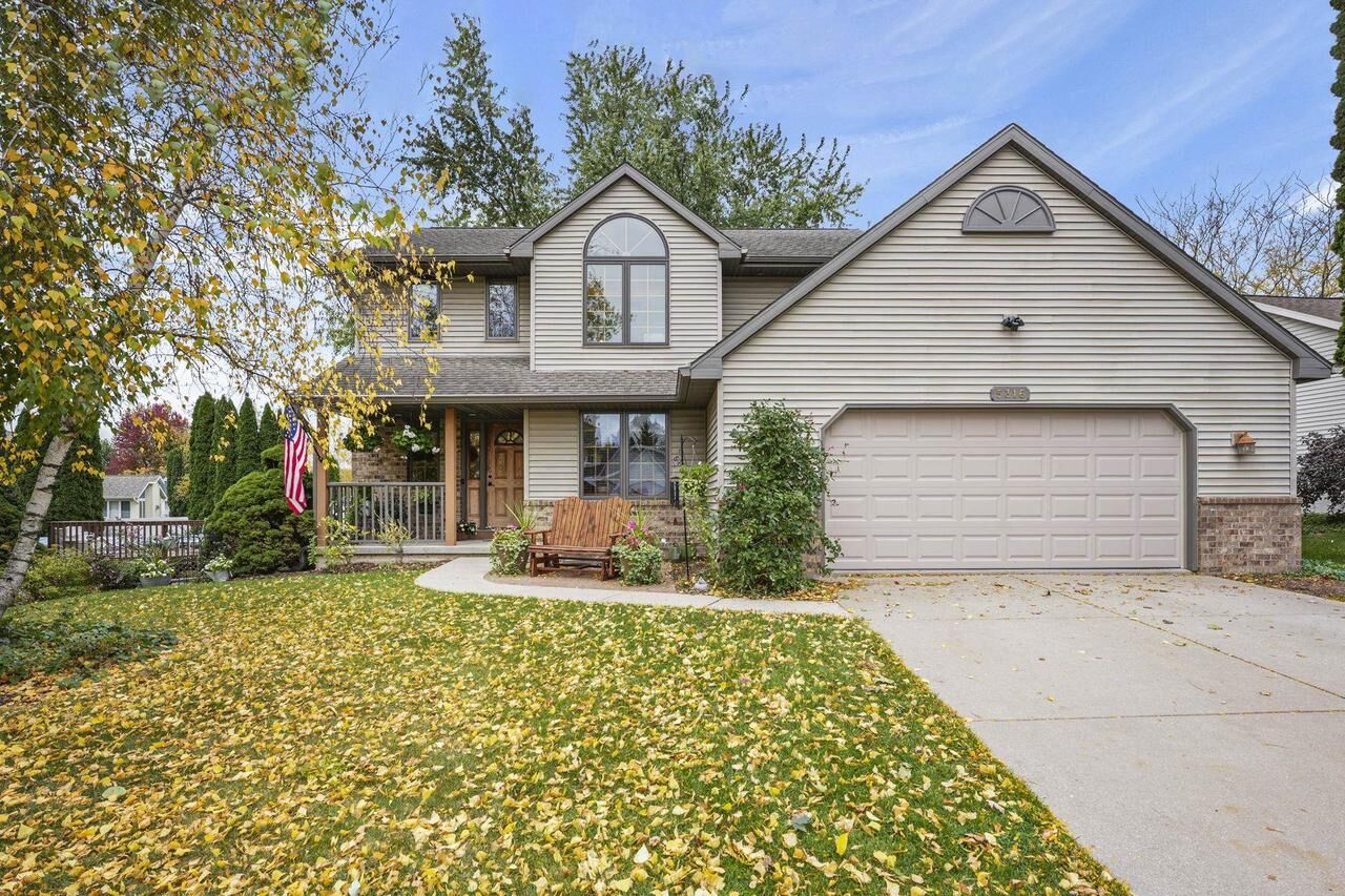 Property Photo: 5316 Black Walnut Drive WI 53558