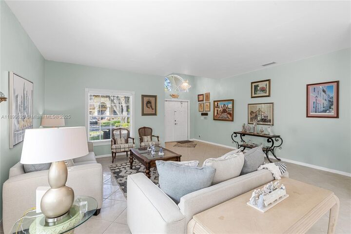 Property Photo: 1071 NW 184th Ter FL 33029