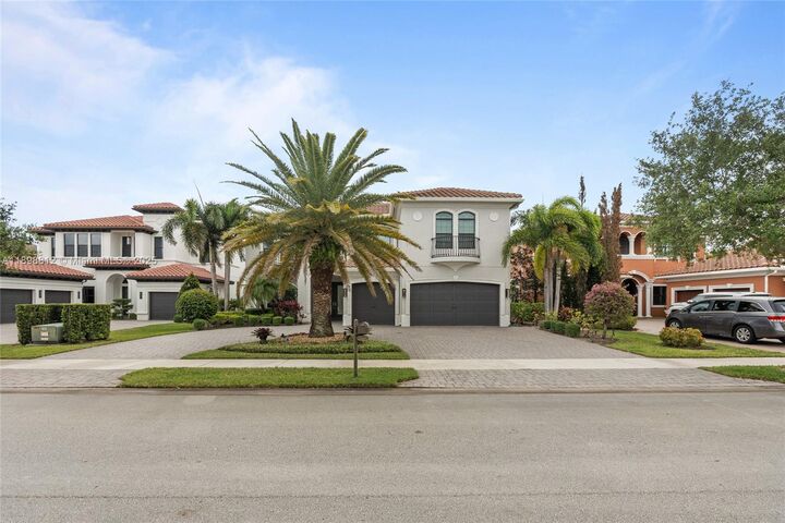 Property Photo:  10230 Sweet Bay Ct  FL 33076