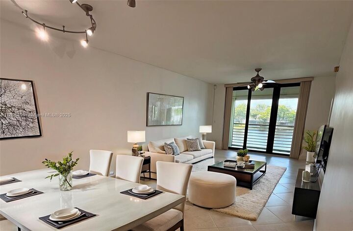 11312 Taft St 11312  Pembroke Pines FL 33026 photo