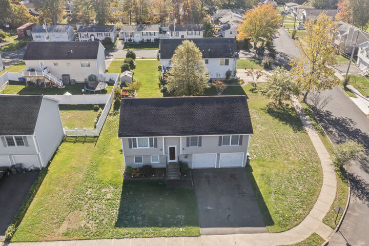 Property Photo: 78 Nonquit Street CT 06516