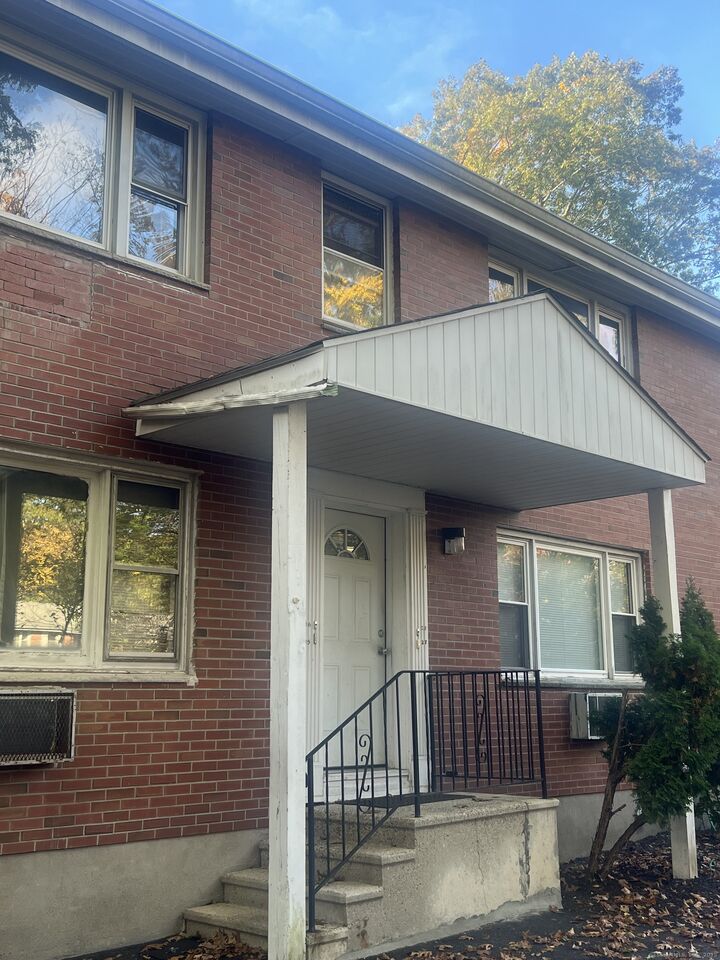 Property Photo: 56 Wakelee Avenue Extension Apt 26 CT 06484