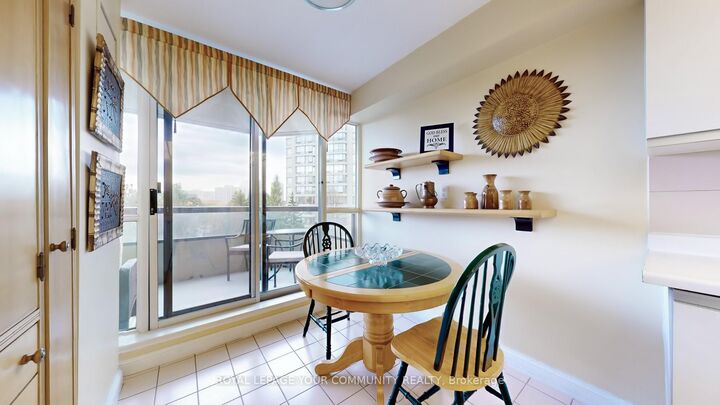 Property Photo: 24 Hanover Road 404 ON L6S 5K8