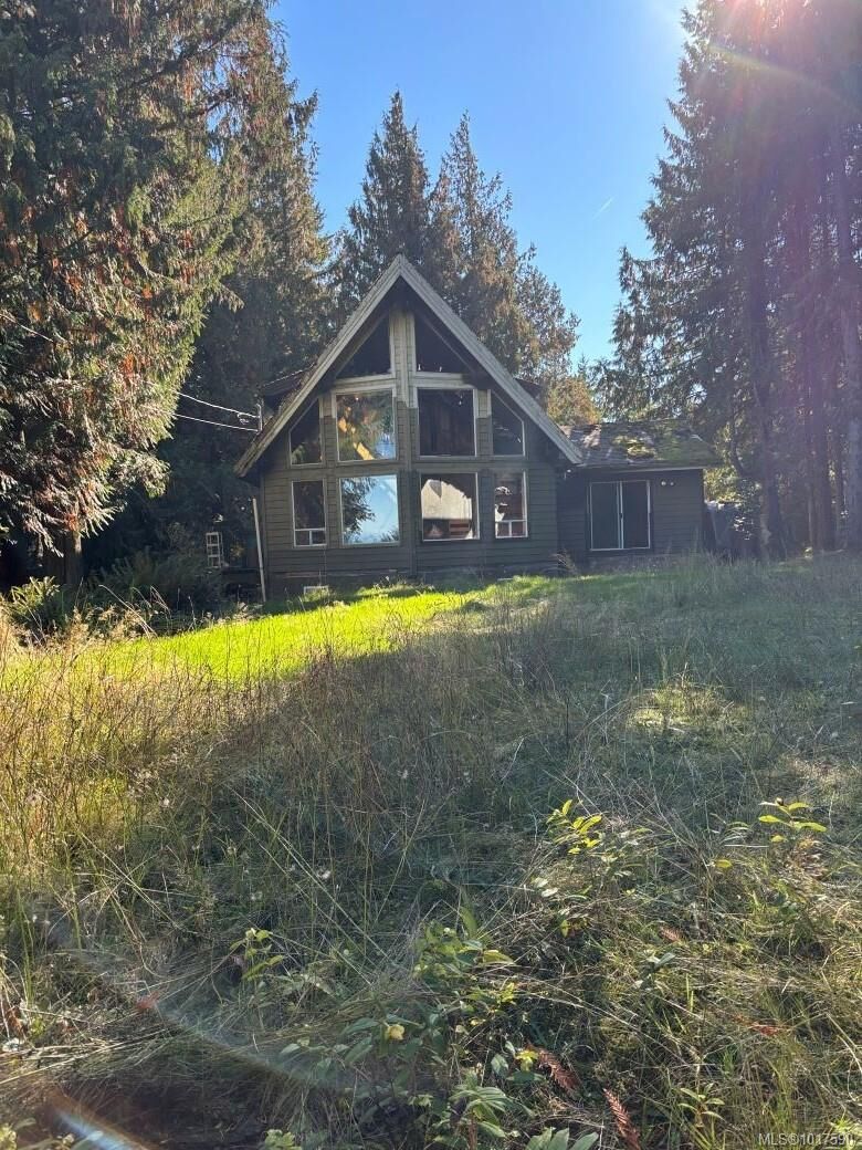Property Photo:  720 Spider Lake Rd  BC V9K 2L7 