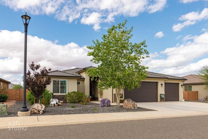 Property Photo:  765 N 2840 W  UT 84737 