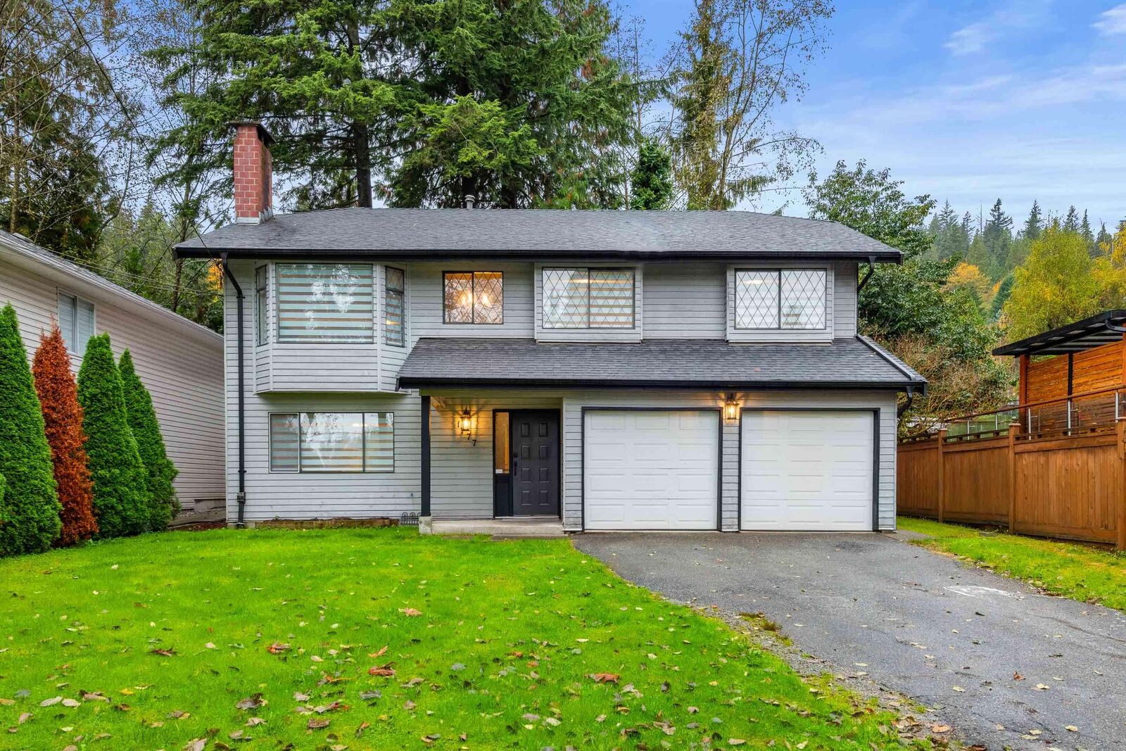Property Photo: 1777 Caledonia Avenue BC V7G 1T5
