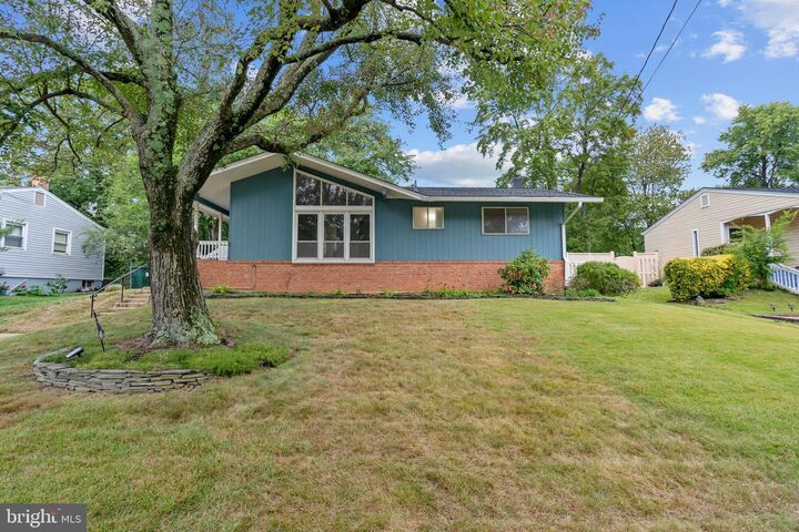 6024 Frontier Drive  Springfield VA 22150 photo