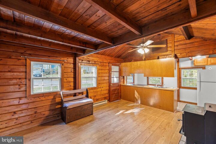 Property Photo: 387 Laurel Lane VA 20135