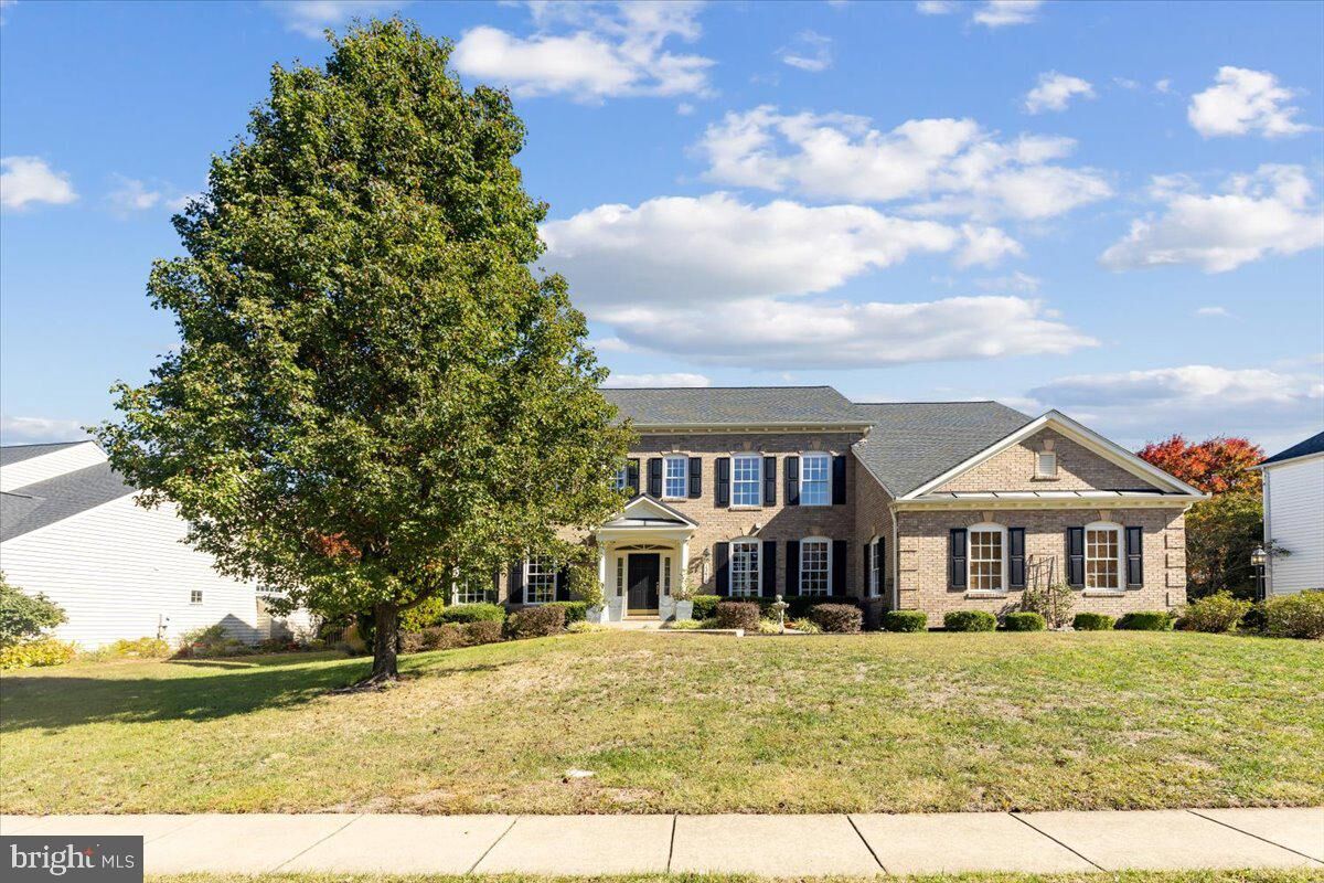 Property Photo: 13610 Newtonmore Place VA 20136