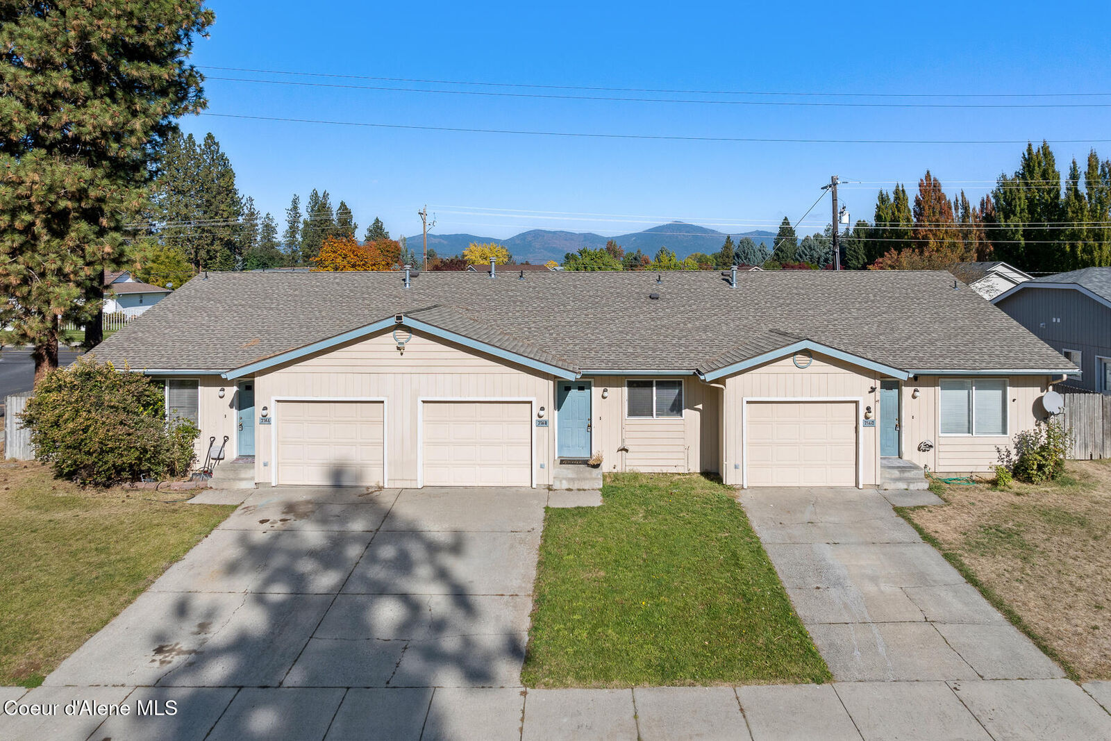 Property Photo:  216 W 23rd Ave  ID 83854