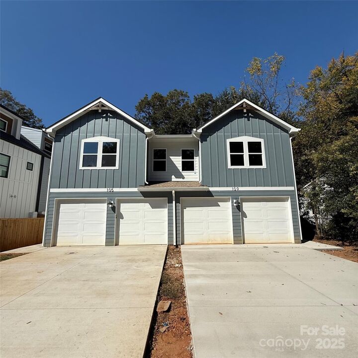 105 N Smallwood Place  Charlotte NC 28216 photo