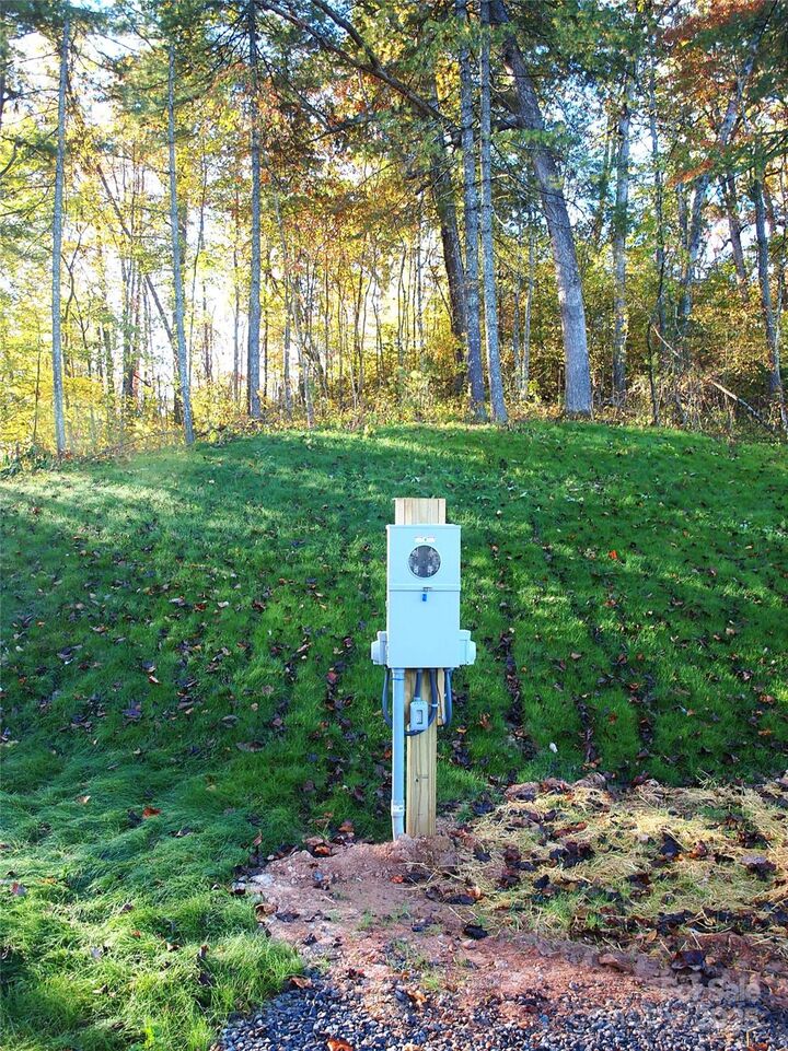 Property Photo:  188 Longue Vue Lane  NC 28716