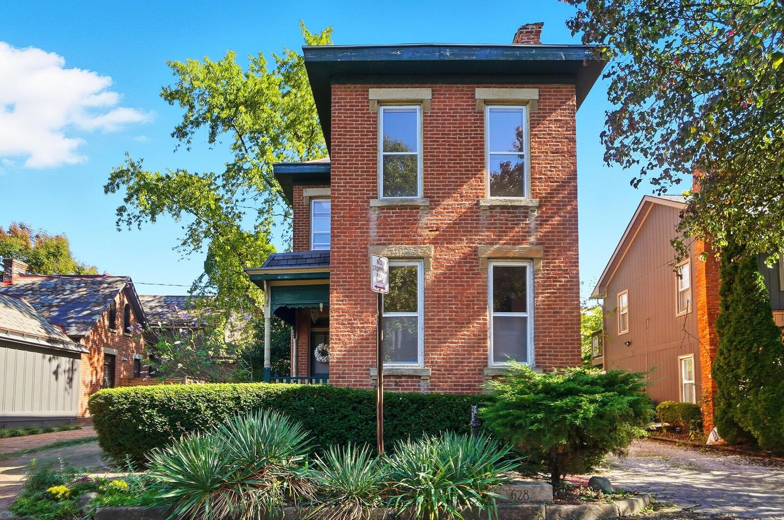 Property Photo: 628 S Grant Avenue OH 43206