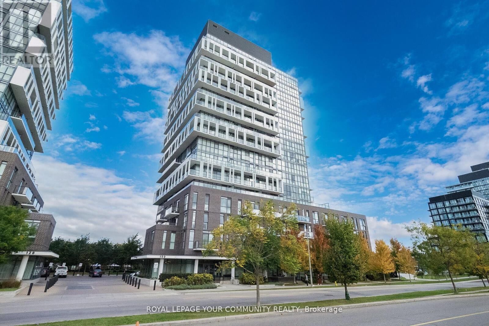 Property Photo: 150 Fairview Mall Drive 416 ON M2J 0E7
