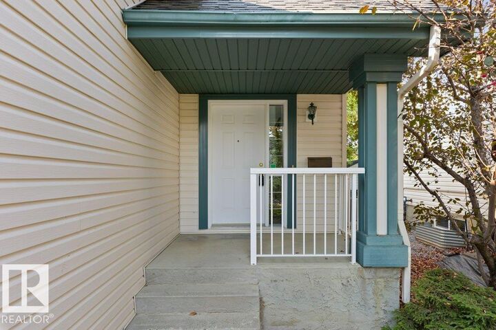 Property Photo: 1120 118A Street NW AB T6J 7C4
