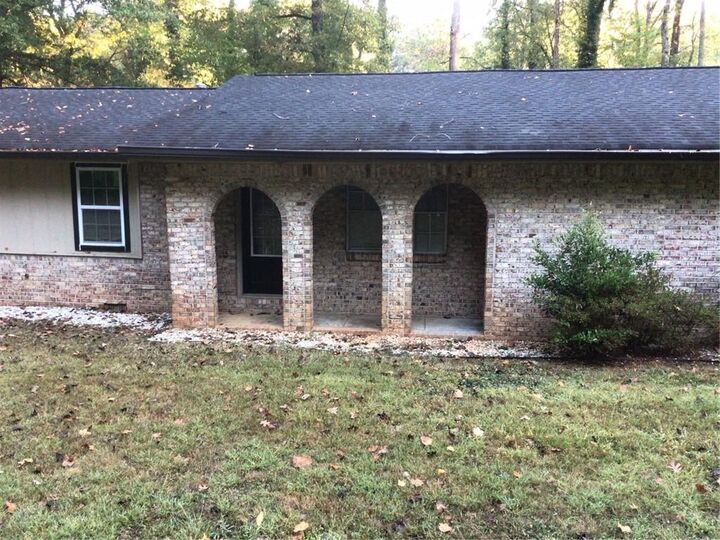 5826 Simone Drive  Stone Mountain GA 30087 photo