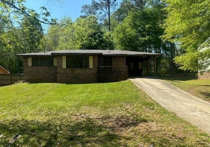 Property Photo:  9176 Carr Circle SW  GA 30014