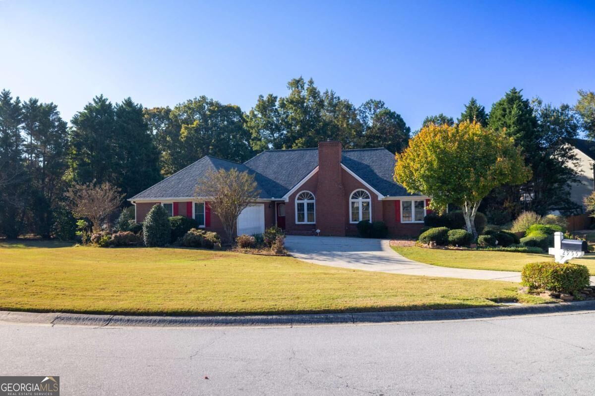 Property Photo: 2955 Windsong Park Lane GA 30019