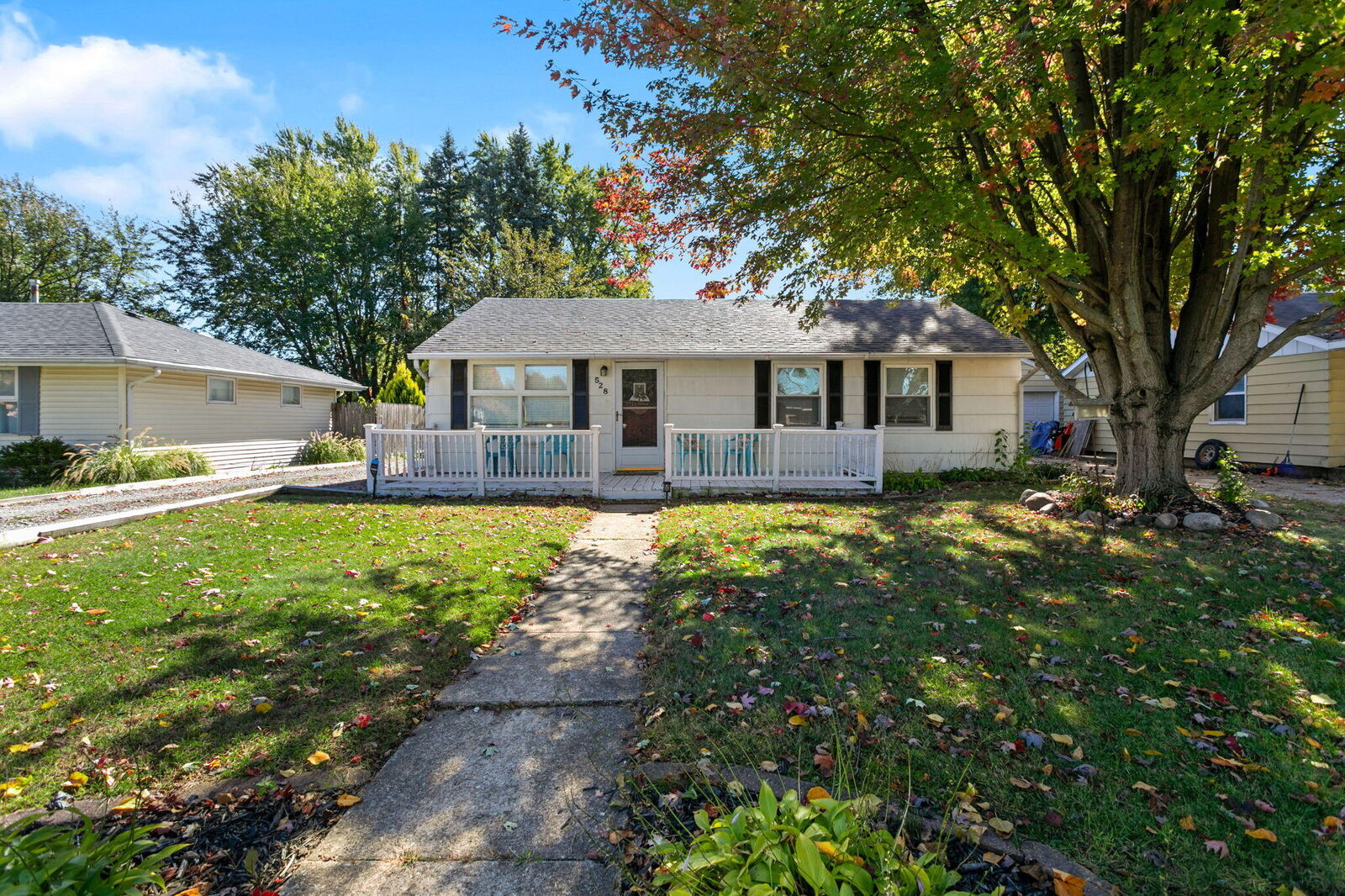 Property Photo:  528 W Elm Street  IN 46552